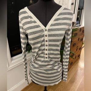 Michael Stars Grey & White Stipe V-Neck Long Sleeve Henley Tee One Size Fits All